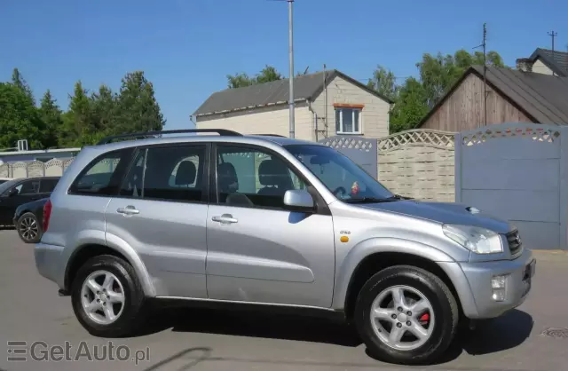 TOYOTA RAV4 