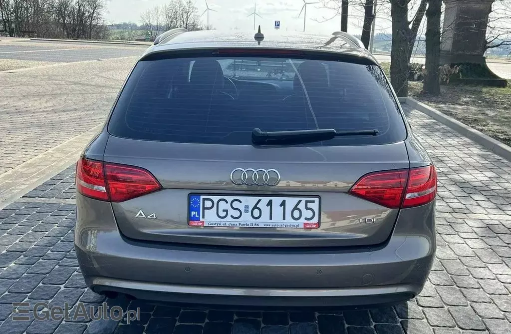 AUDI A4 