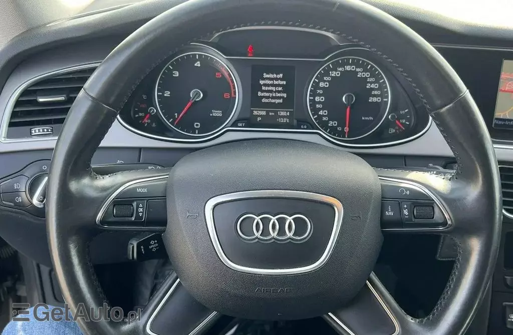 AUDI A4 