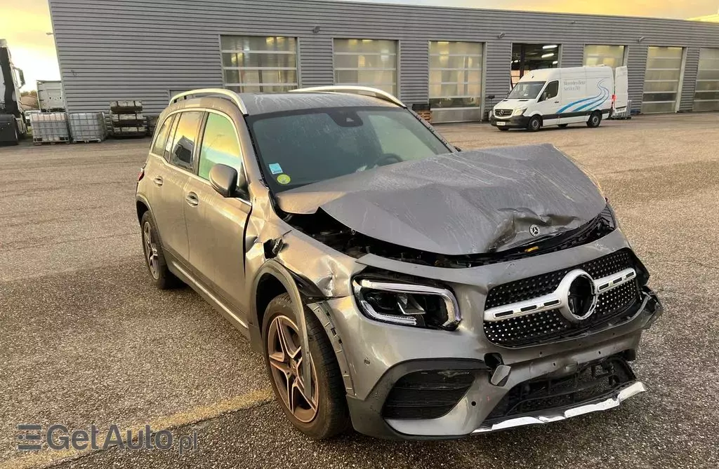 MERCEDES-BENZ Glb 