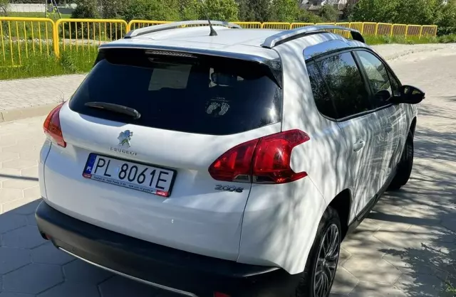 PEUGEOT 2008 