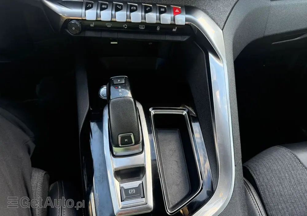 PEUGEOT 5008 BlueHDi 130 EAT8 GT