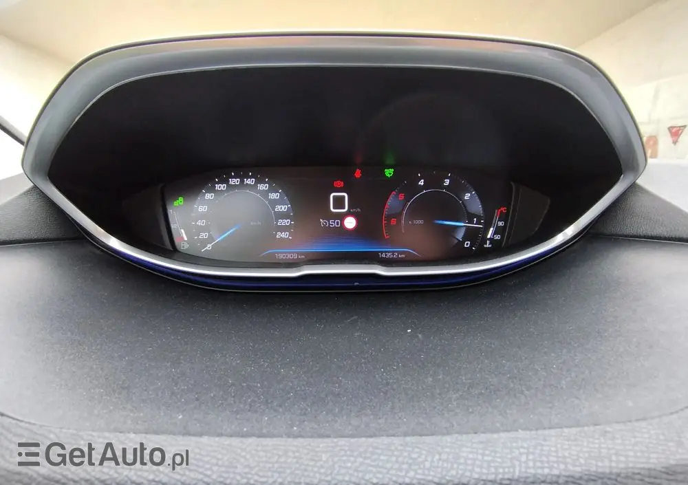 PEUGEOT 5008 HDI 150 Allure