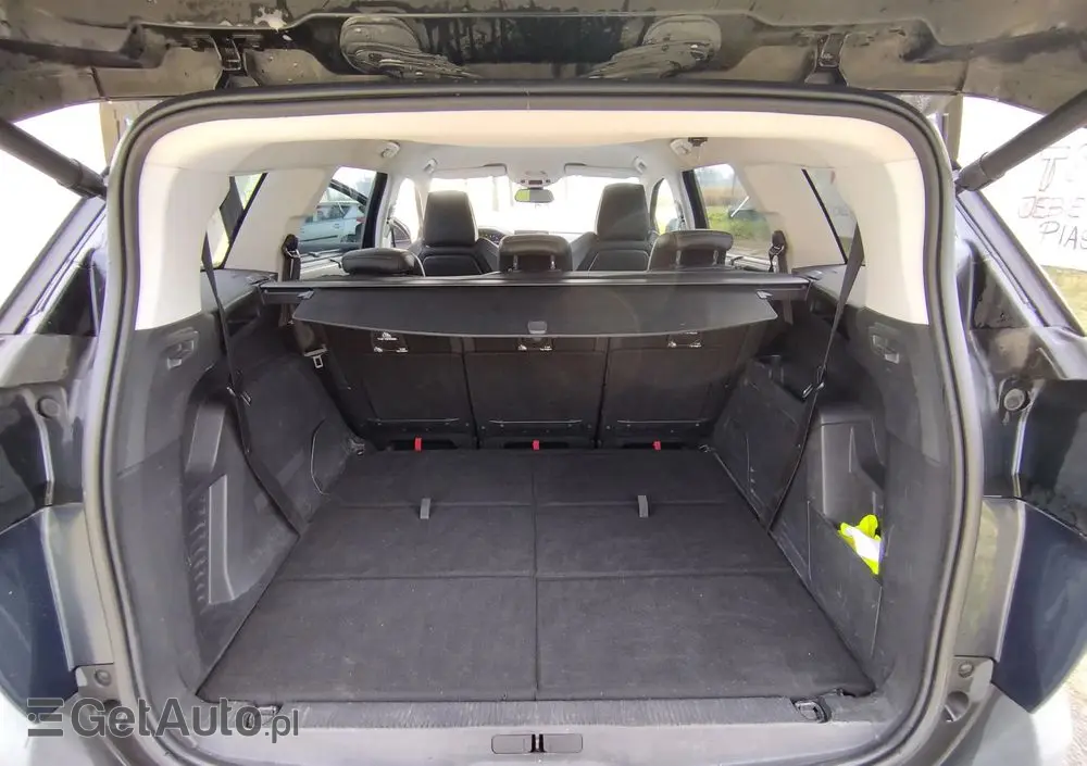 PEUGEOT 5008 HDI 150 Allure