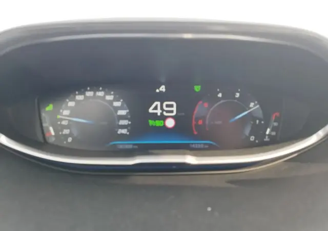 PEUGEOT 5008 HDI 150 Allure