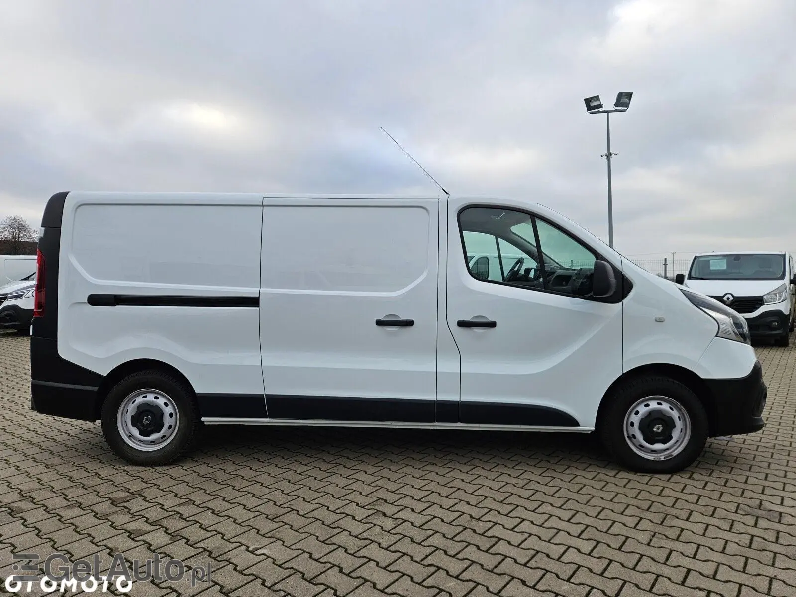 RENAULT Trafic L2H1 Pack Clim S&S+E(1200)
