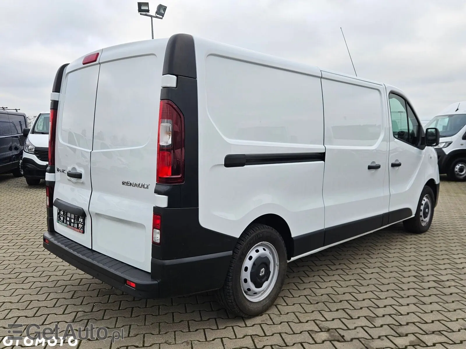 RENAULT Trafic L2H1 Pack Clim S&S+E(1200)
