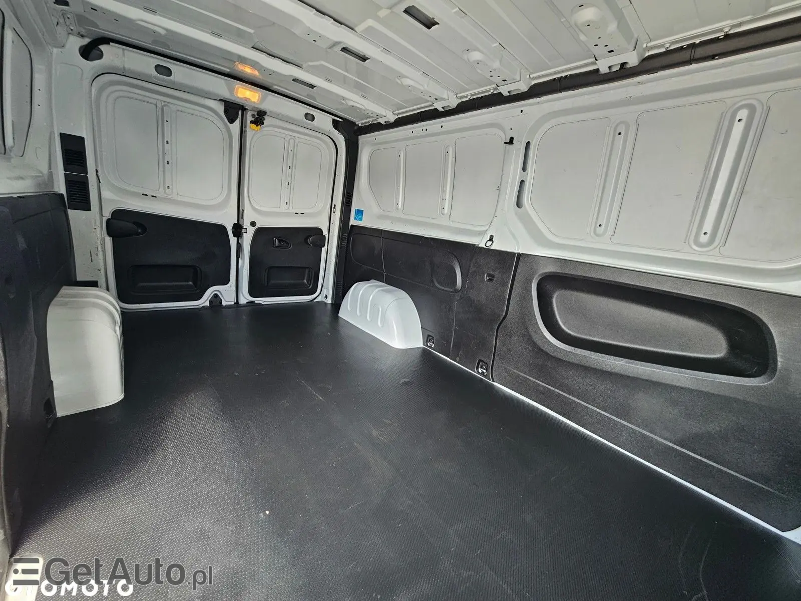 RENAULT Trafic L2H1 Pack Clim S&S+E(1200)