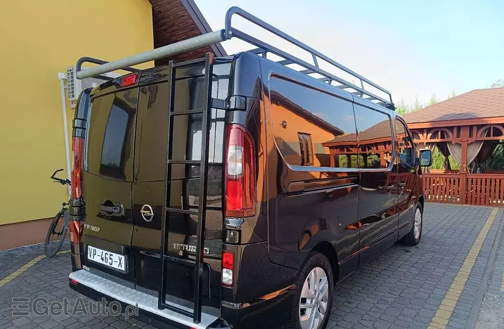OPEL Vivaro 