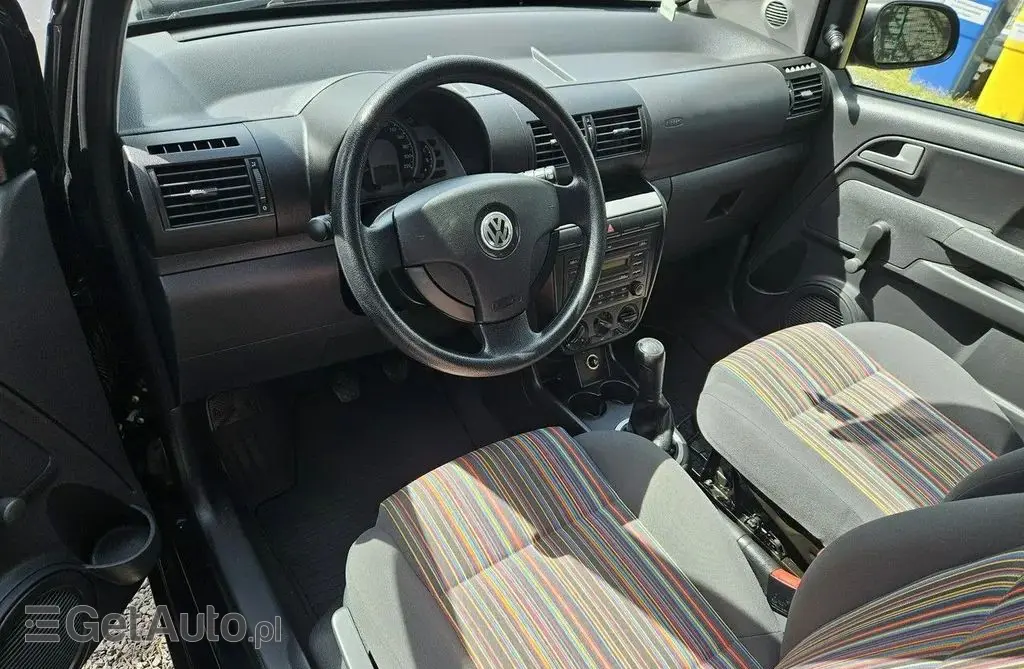 VOLKSWAGEN Fox 