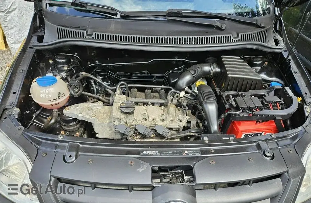 VOLKSWAGEN Fox 