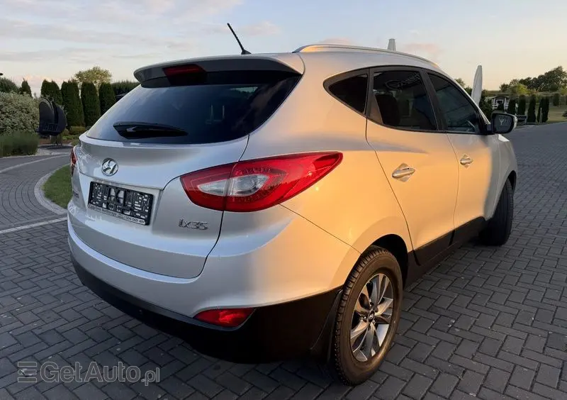 HYUNDAI Ix35 1.6 2WD blue Trend