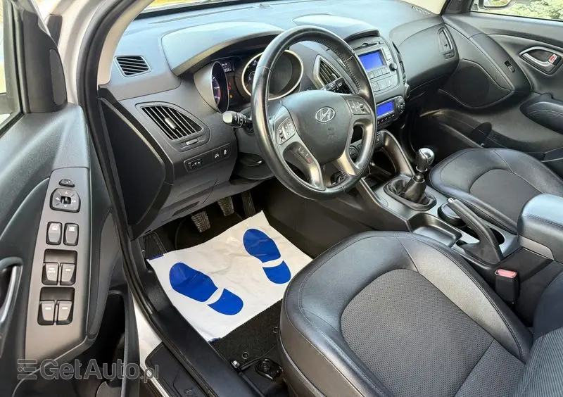 HYUNDAI Ix35 1.6 2WD blue Trend