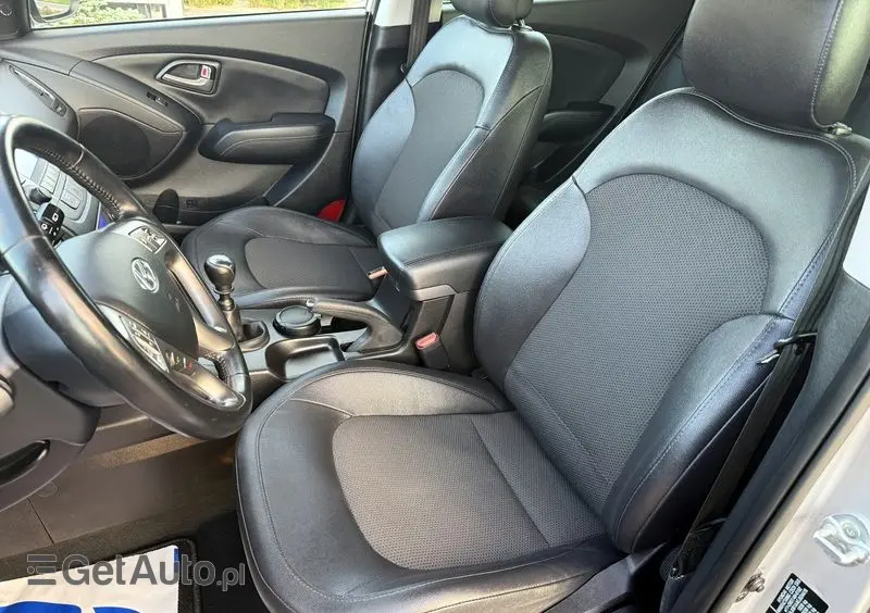 HYUNDAI Ix35 1.6 2WD blue Trend