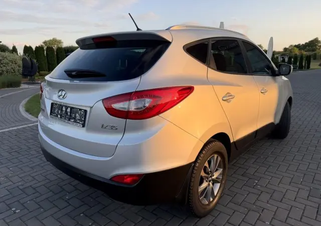 HYUNDAI Ix35 1.6 2WD blue Trend