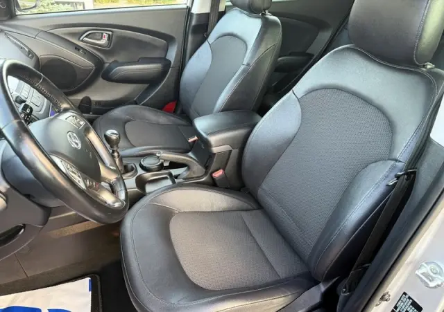 HYUNDAI Ix35 1.6 2WD blue Trend