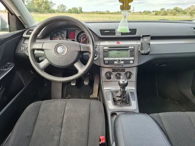 VOLKSWAGEN Passat Comfortline DPF