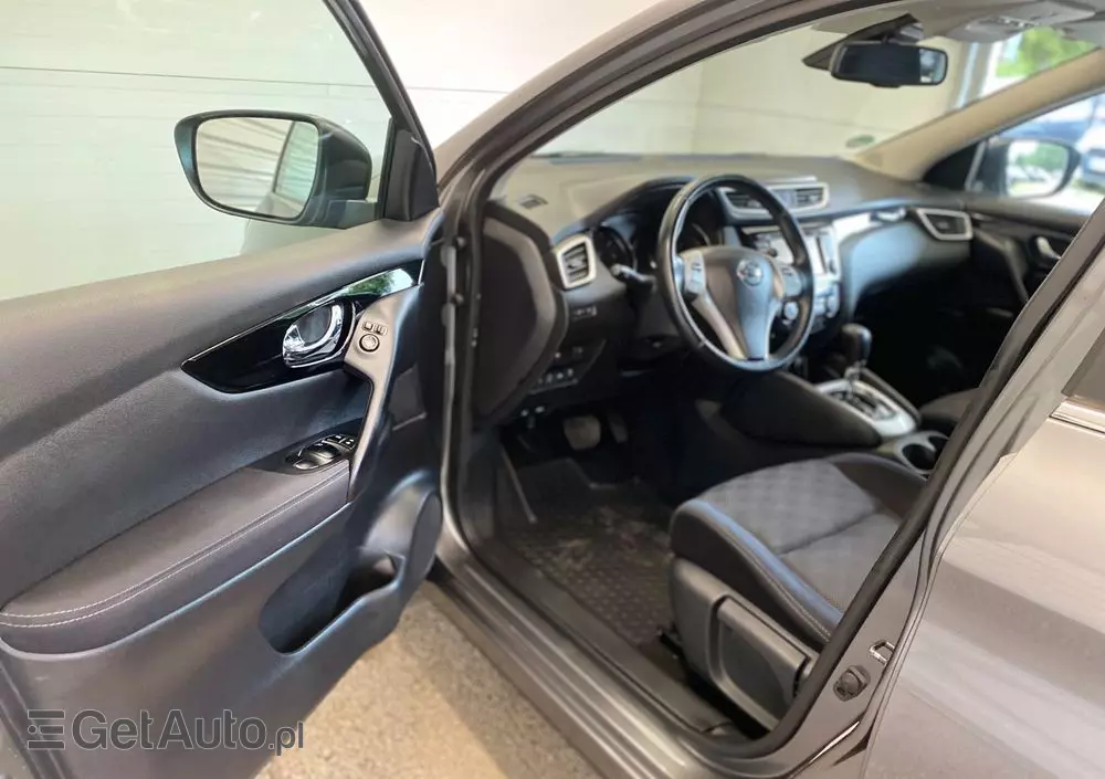 NISSAN Qashqai 1.2 DIG-T Tekna Xtronic