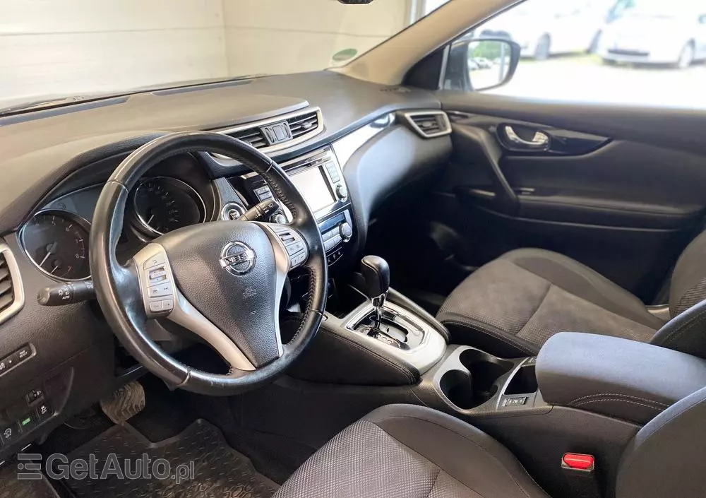 NISSAN Qashqai 1.2 DIG-T Tekna Xtronic
