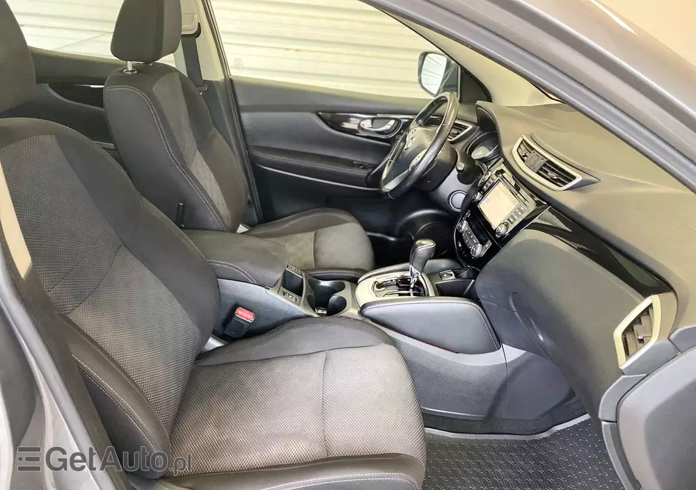 NISSAN Qashqai 1.2 DIG-T Tekna Xtronic