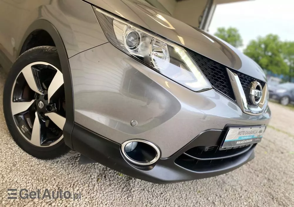 NISSAN Qashqai 1.2 DIG-T Tekna Xtronic