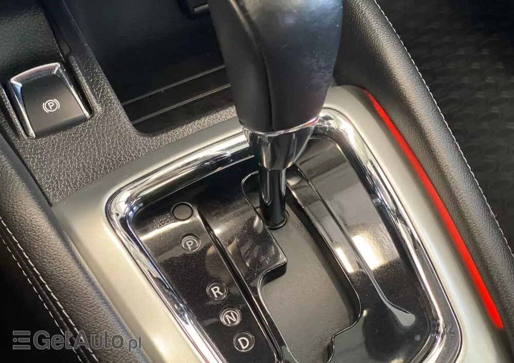 NISSAN Qashqai 1.2 DIG-T Tekna Xtronic