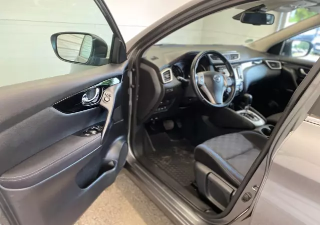 NISSAN Qashqai 1.2 DIG-T Tekna Xtronic