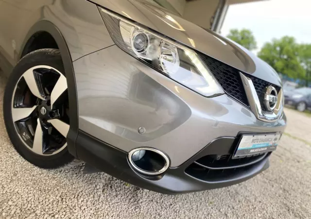 NISSAN Qashqai 1.2 DIG-T Tekna Xtronic