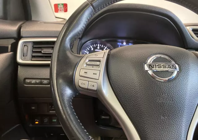 NISSAN Qashqai 1.2 DIG-T Tekna Xtronic