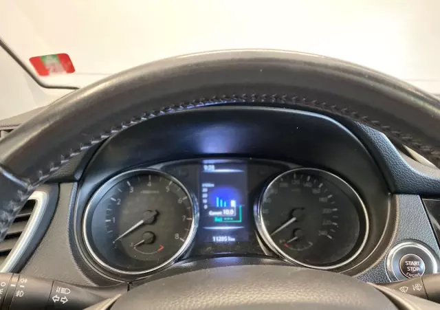 NISSAN Qashqai 1.2 DIG-T Tekna Xtronic