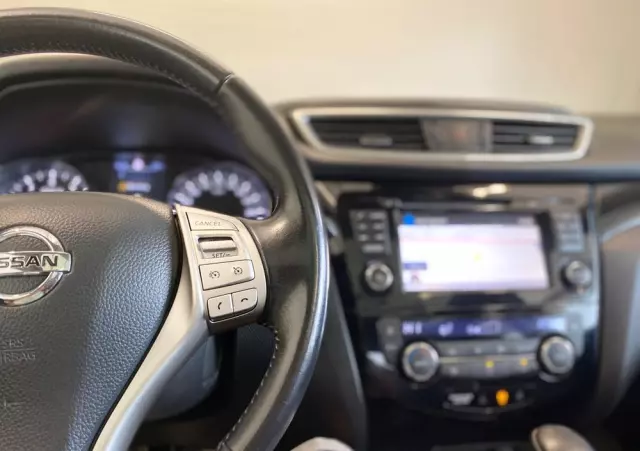 NISSAN Qashqai 1.2 DIG-T Tekna Xtronic