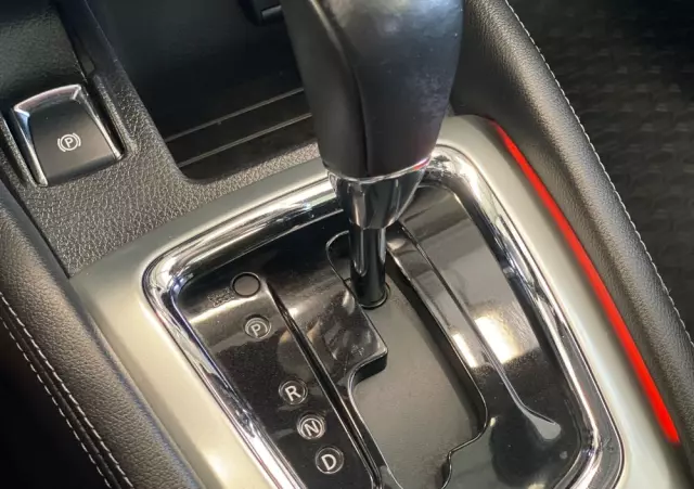 NISSAN Qashqai 1.2 DIG-T Tekna Xtronic