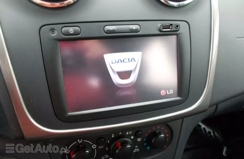 DACIA Sandero 