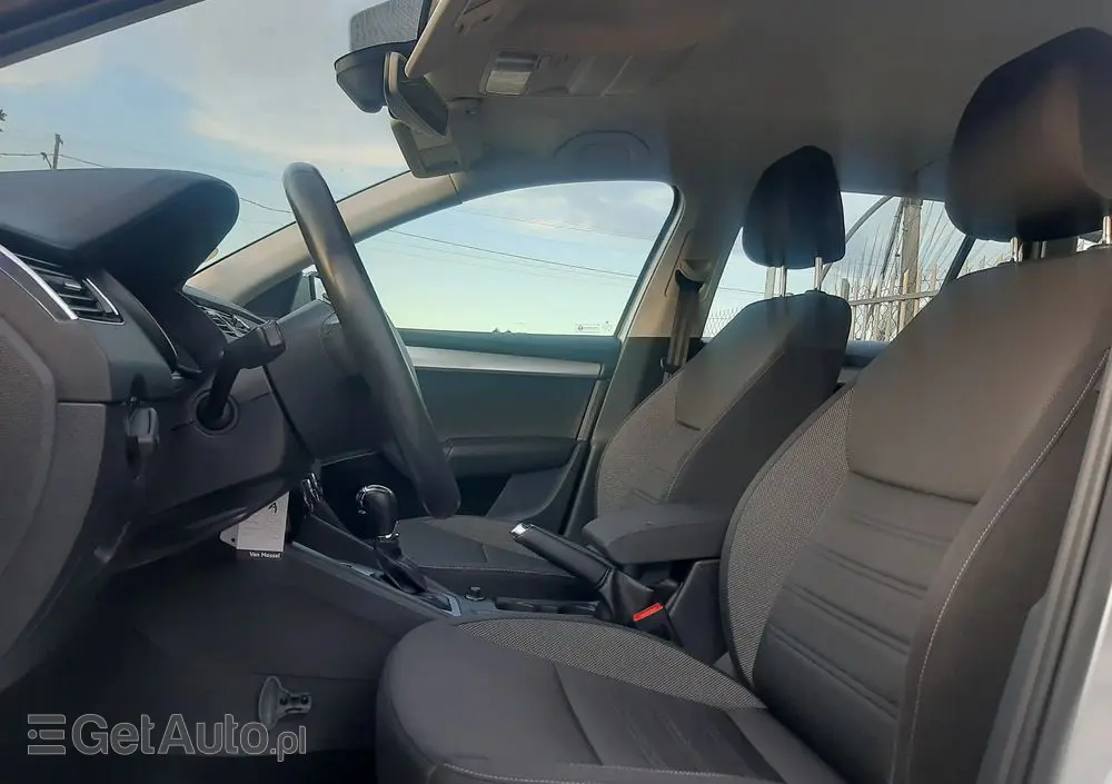 SKODA Octavia 1.6 TDI SCR Clever DSG