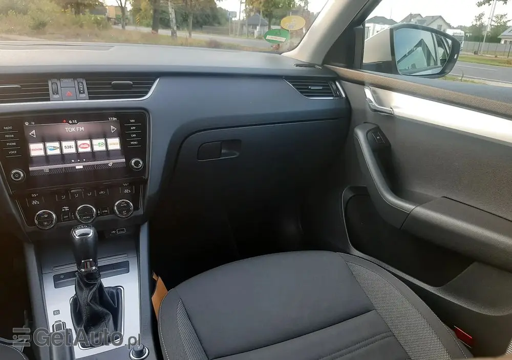 SKODA Octavia 1.6 TDI SCR Clever DSG