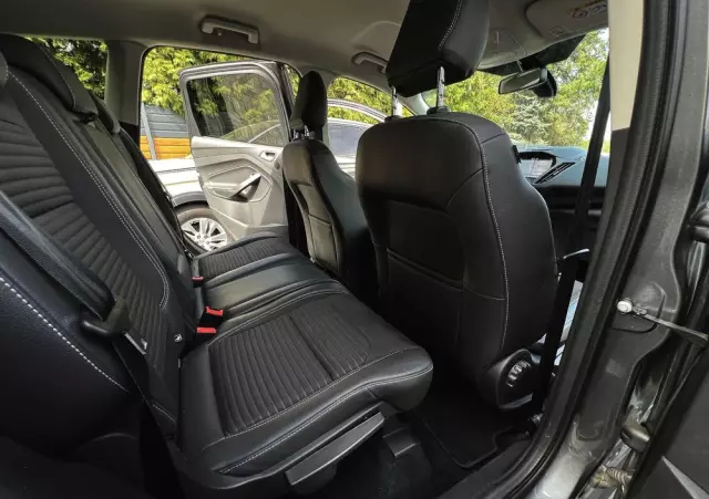 FORD Kuga 2.0 TDCi FWD Titanium