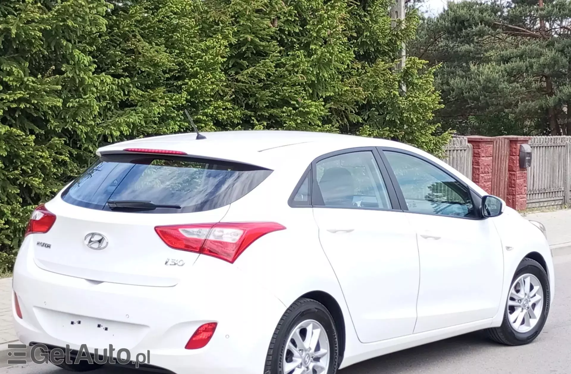 HYUNDAI I30 1.4 (100 KM)
