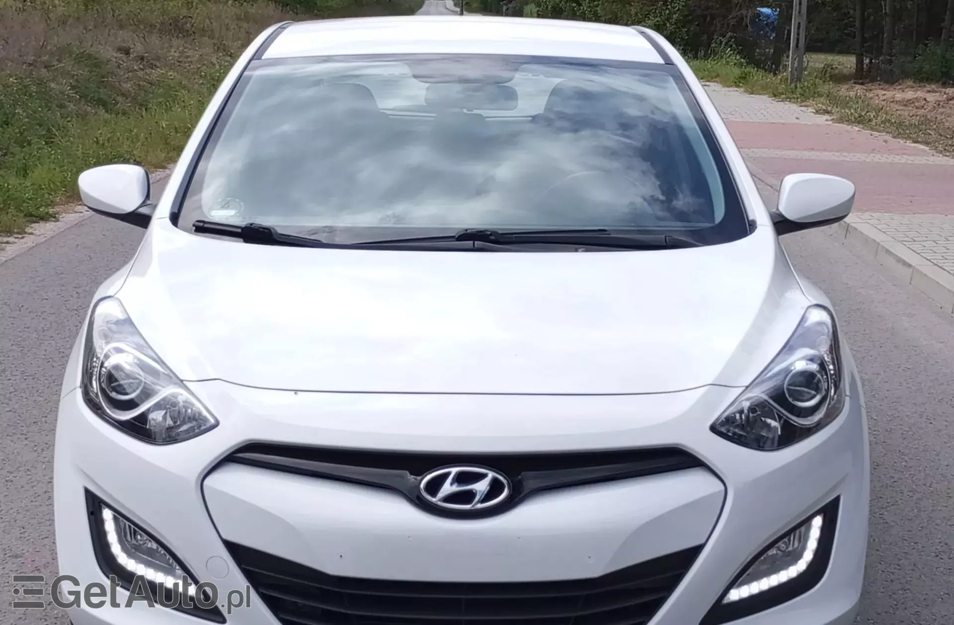 HYUNDAI I30 1.4 (100 KM)