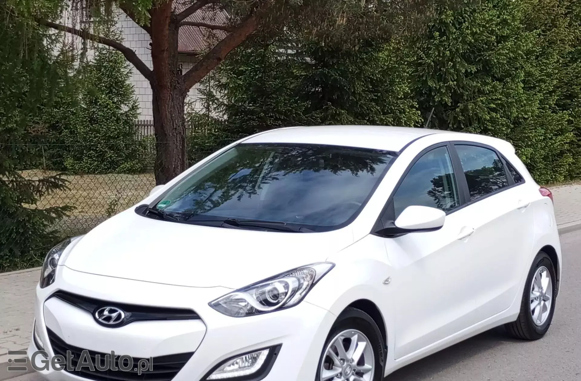 HYUNDAI I30 1.4 (100 KM)