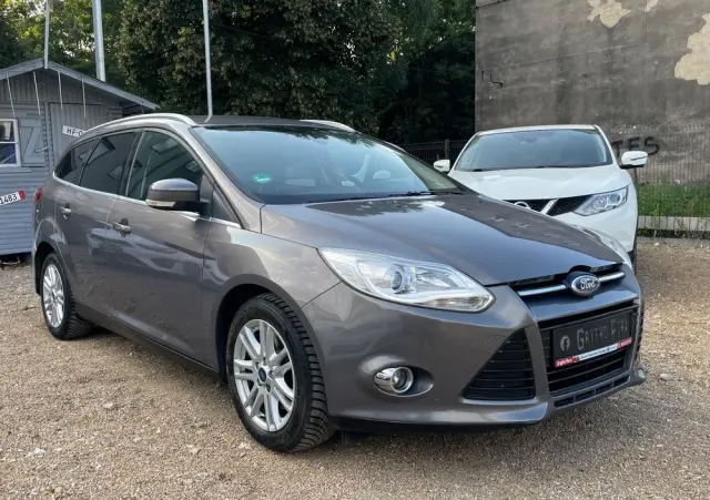 FORD Focus 1.6 EcoBoost Titanium