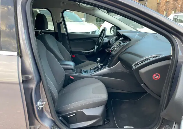 FORD Focus 1.6 EcoBoost Titanium