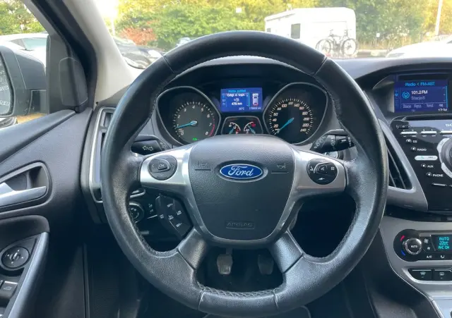 FORD Focus 1.6 EcoBoost Titanium