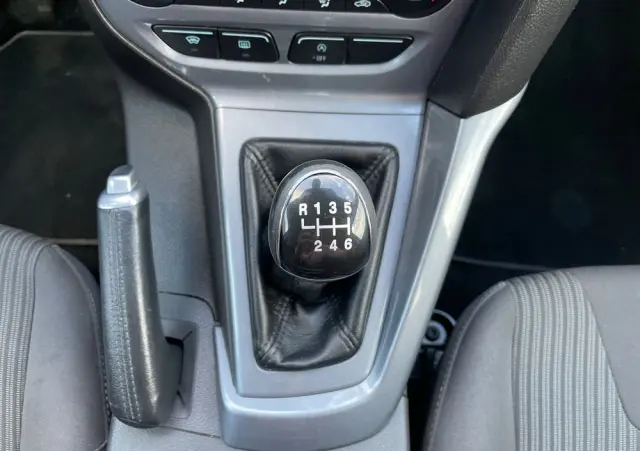 FORD Focus 1.6 EcoBoost Titanium