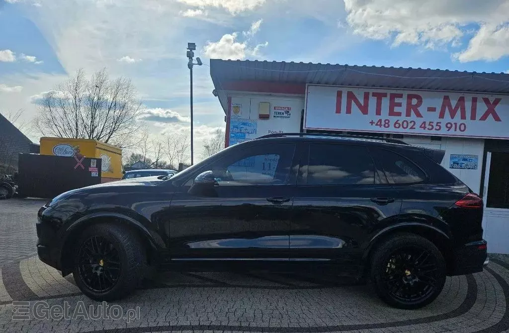 PORSCHE Cayenne 