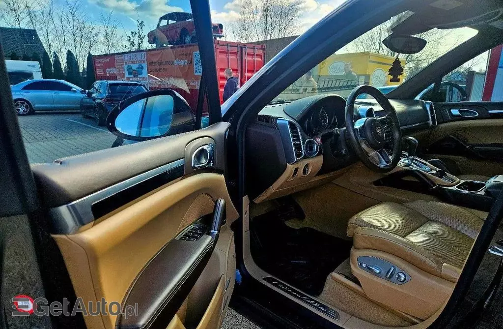 PORSCHE Cayenne 