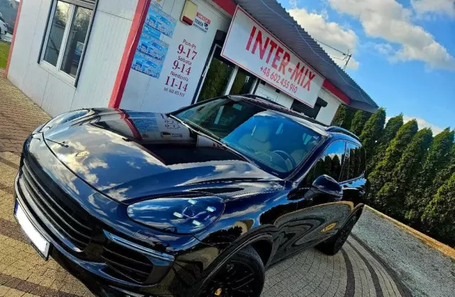 PORSCHE Cayenne 