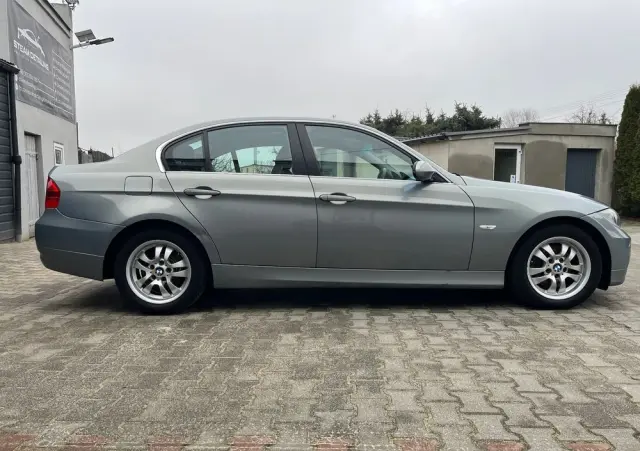 BMW Seria 3 325i
