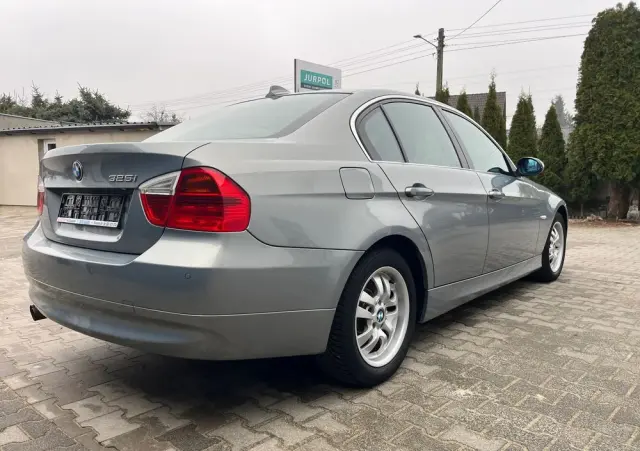 BMW Seria 3 325i