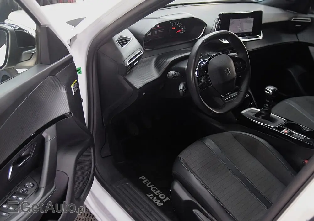 PEUGEOT 2008 PureTech 100 Active