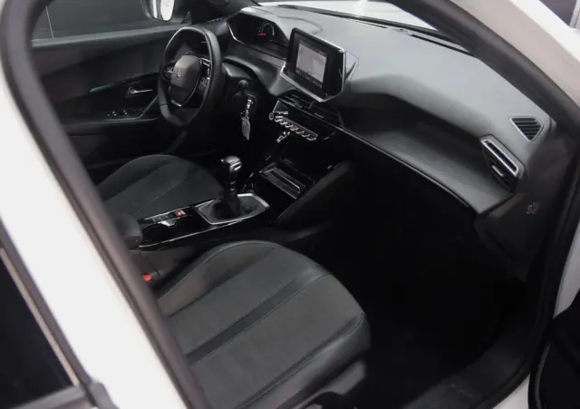 PEUGEOT 2008 PureTech 100 Active